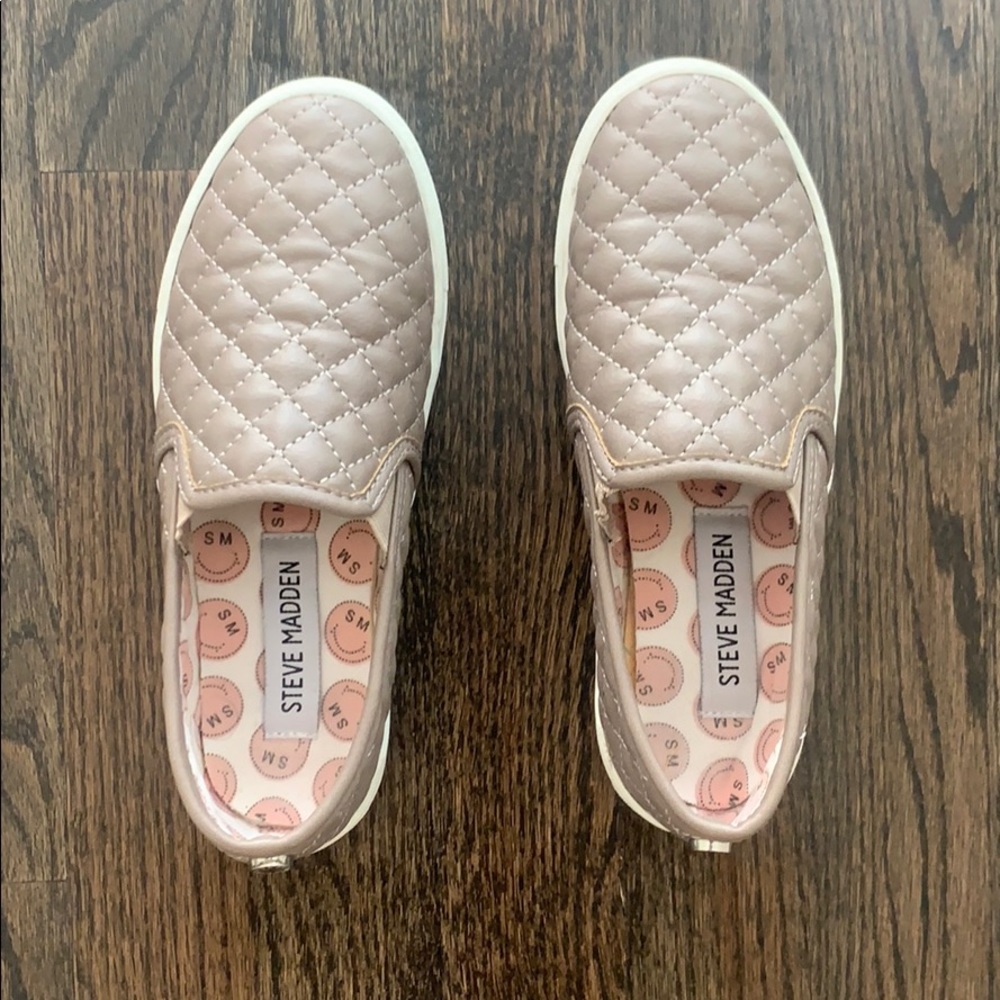 Steve Madden slip on sneakers